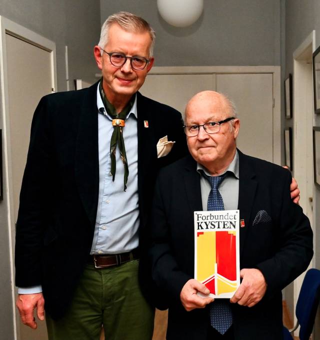 Styreleder i Forbundet KYSTEN, Asgeir Svendsen, og leder i Øksnes Kystlag, Jan Einar Andersen.